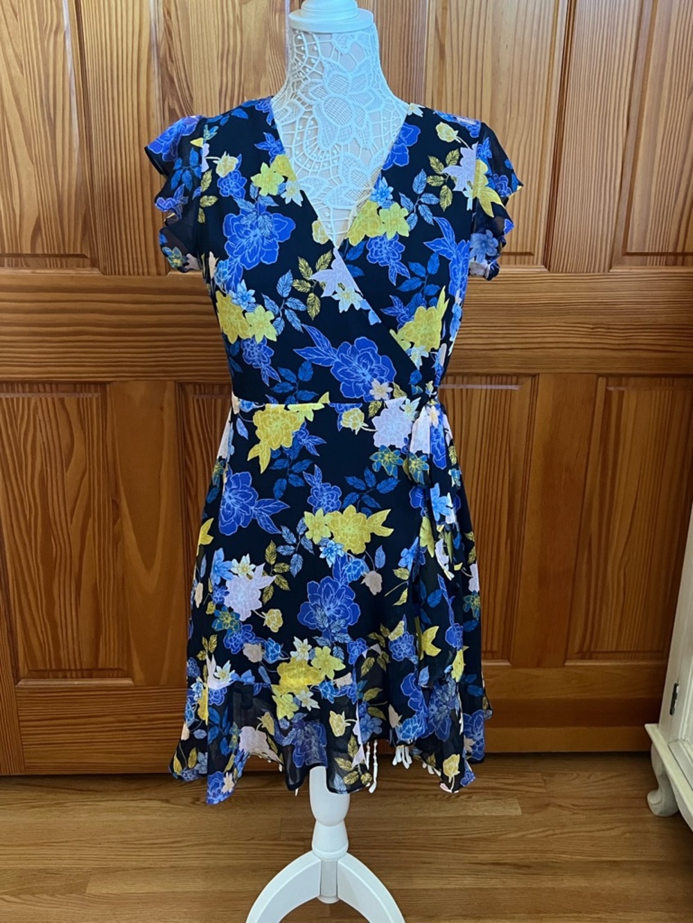 NWT Banana Republic Faux Wrap Floral Dress
